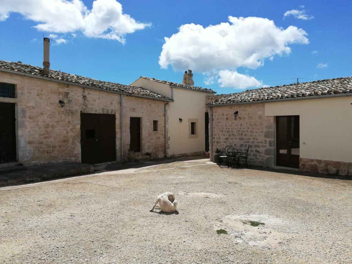 La Dimora Del Decano Villa Scicli Luaran gambar