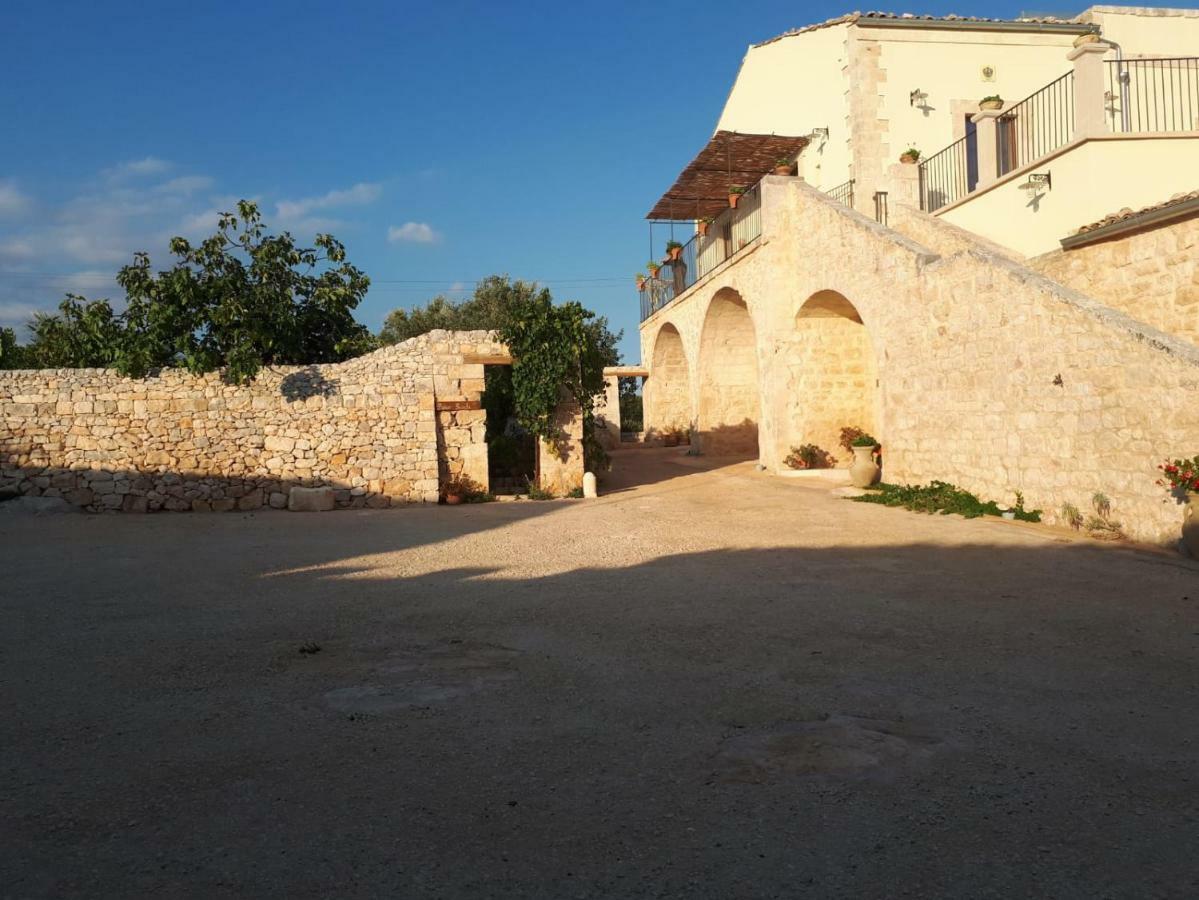 La Dimora Del Decano Villa Scicli Luaran gambar